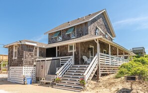 Exterior - K1307A "The Way We Were" Traditional Oceanfront Gem w/DUNETOP Deck! (Nags Head)
