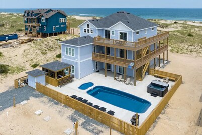 Wildhorse Beachfront 12 bedroom Pool Estate
