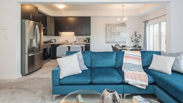 Smart TV, fireplace, books, offices