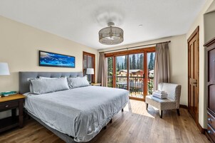 2 bedrooms, iron/ironing board, free WiFi