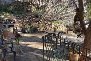 屋外ダイニングエリア