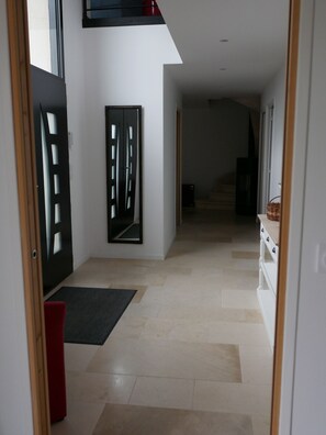 Interior - Maison Moderne du Perche "bienvenue Chez Aurélie" (Laleu)