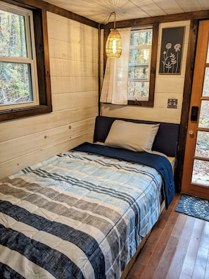 1 habitación, wifi y ropa de cama