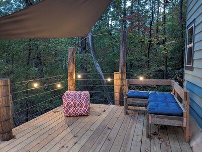 Tiny House~Creeks & River Nearby