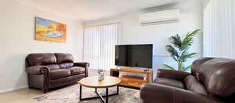 Blue Haven Retreat - Gloremore Park Centre