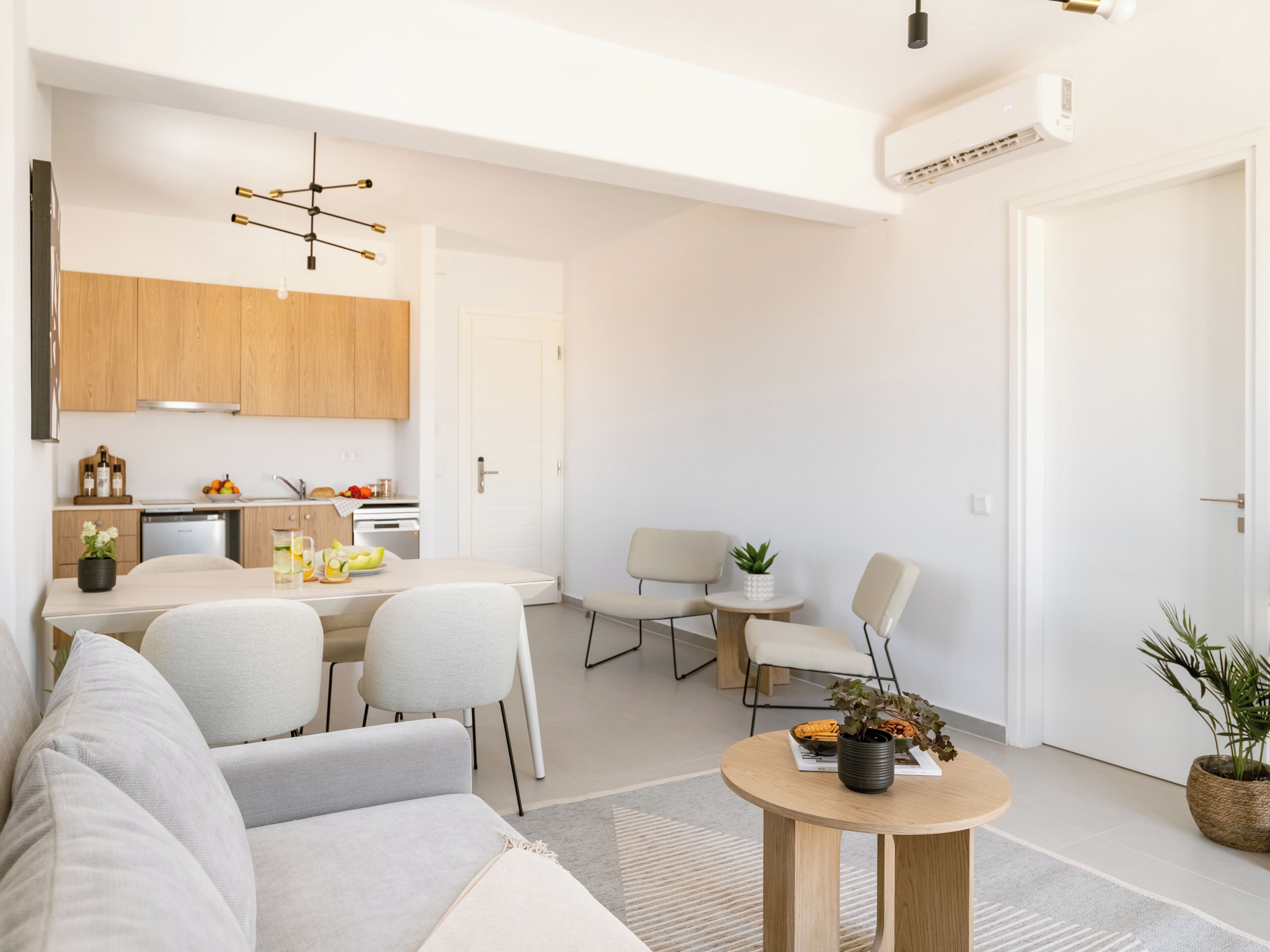 Apartment, 1 Bedroom, Balcony, Garden View | Living room