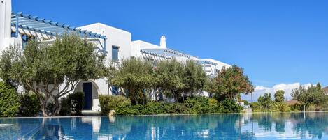 Leilighet, 1 soverom, balkong, hageutsikt | Fasade