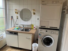 Comfort Double Room | Premium bedding, soundproofing, free WiFi, bed sheets