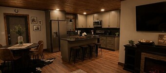 Country home close to fair and casino!
