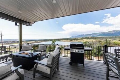 Mountain&LakeView+Hottub+Billiards+Pickleball