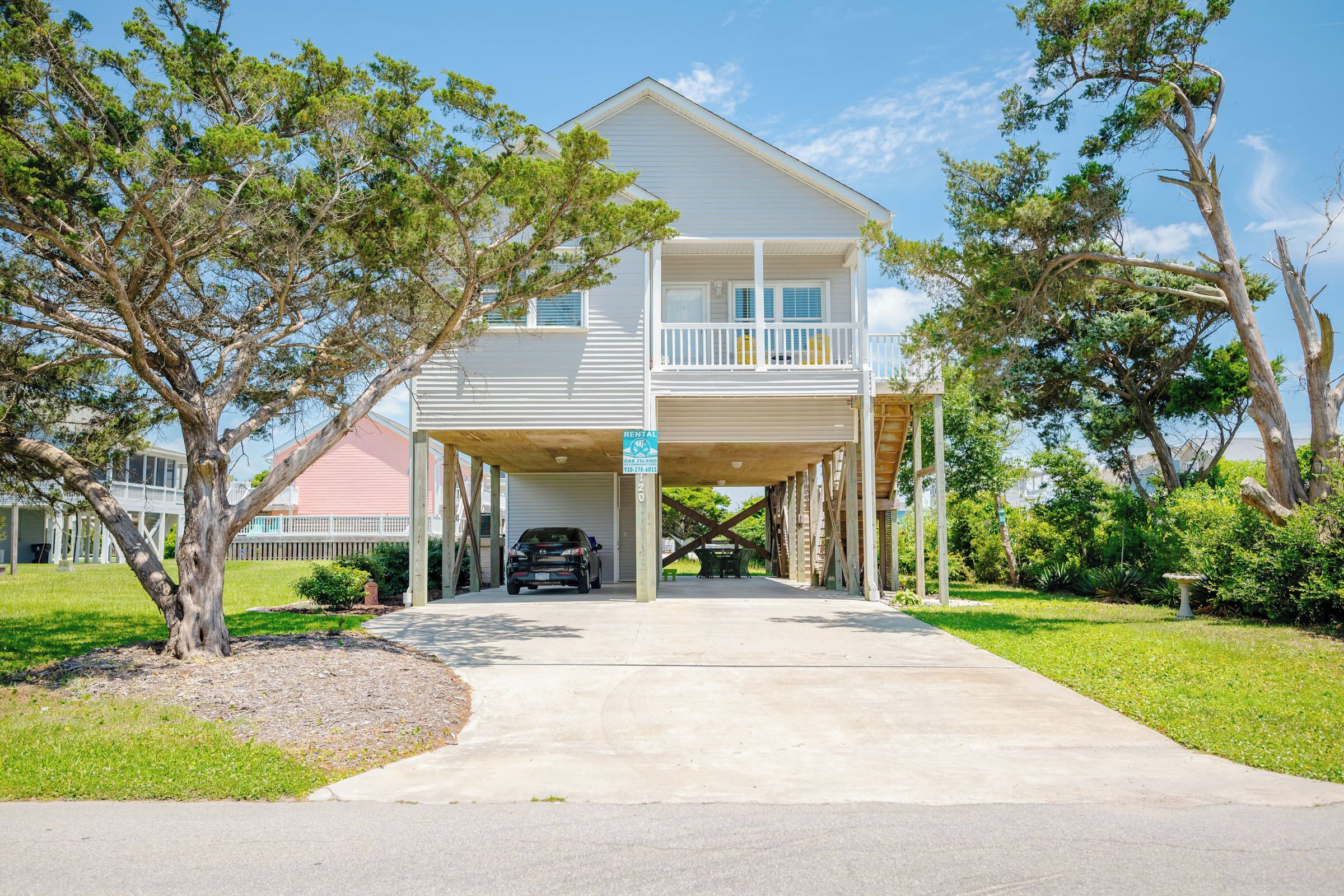 Relax'Inn: Family-Friendly with Screened-in Porch, Amenities Galore!
