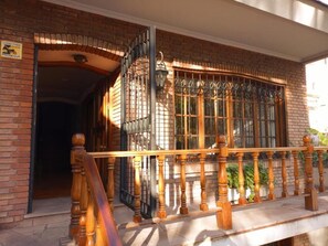 Front of property - Casa Bravo (Mendoza)