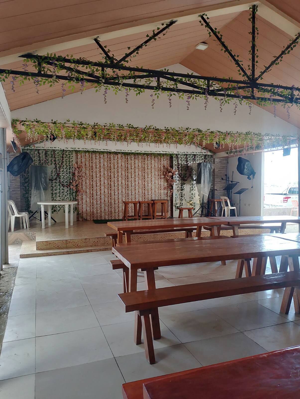 屋外ダイニングエリア