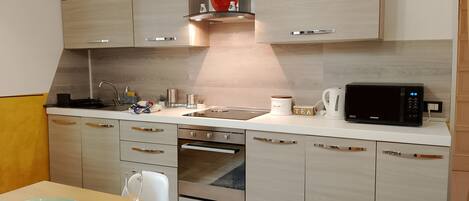 Microwave, oven