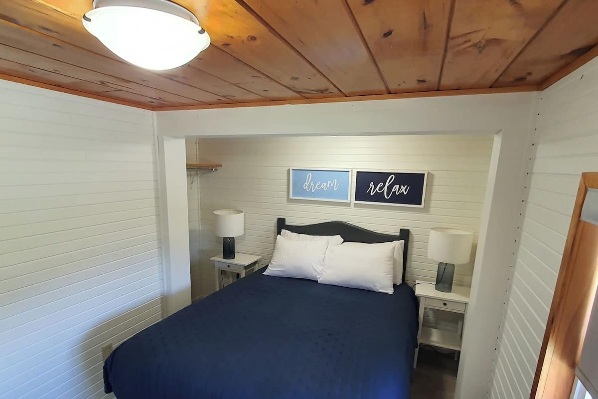 2 habitaciones, tabla de planchar con plancha y wifi gratis