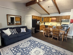 Room, 1 Bedroom, Kitchen, Lake View | Private kitchen | Microwave, coffee/tea maker, paper towels - Boundary Waters Resort & Marina (Hiawassee)