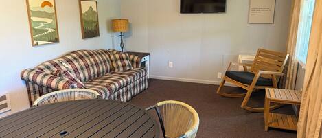 Studio Suite, 1 Bedroom, Kitchen, Lake View