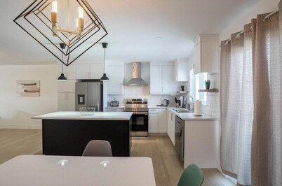 Stylish, Modern 3BR in Moncton