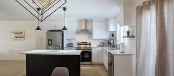 Stylish, Modern 3BR in Moncton