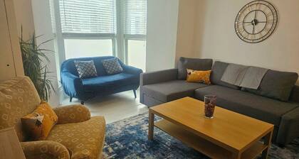 Seaside Haven Coastal Comfort 200m from the Beach