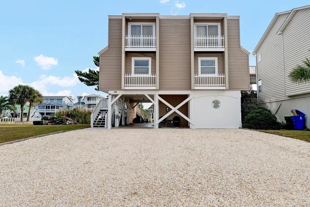 Paradise Found: Your Ocean Isle Beach Oasis - 4 BR, 2 Bath beach house