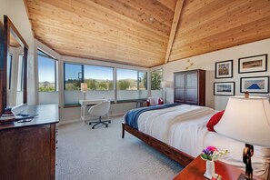 3 Schlafzimmer, Schreibtisch, Bügeleisen/Bügelbrett, kostenloses WLAN