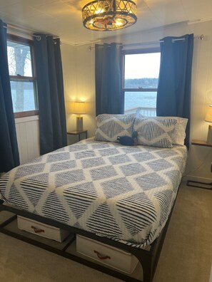 3 Schlafzimmer, Schreibtisch, Bügeleisen/Bügelbrett, Reisekinderbett