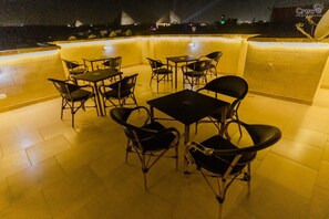 Outdoor banquet area - Pyramids Golden Gate Hotel (Giza)