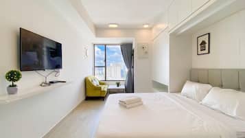 City Apartment | 2 bedrooms, premium bedding, memory foam beds, minibar