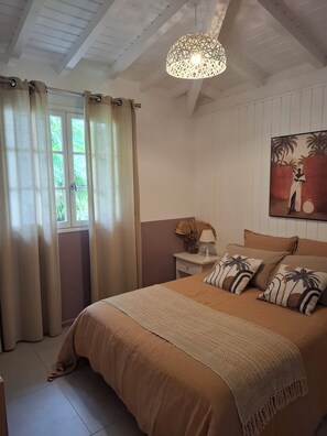 3 chambres, bureau, fer et planche à repasser, Wi-Fi gratuit