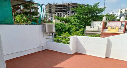 2 BHK house, WFH in Peaceful place,Wakad 20km,Hinjewadi Ph II 25km,Lonavala 29km