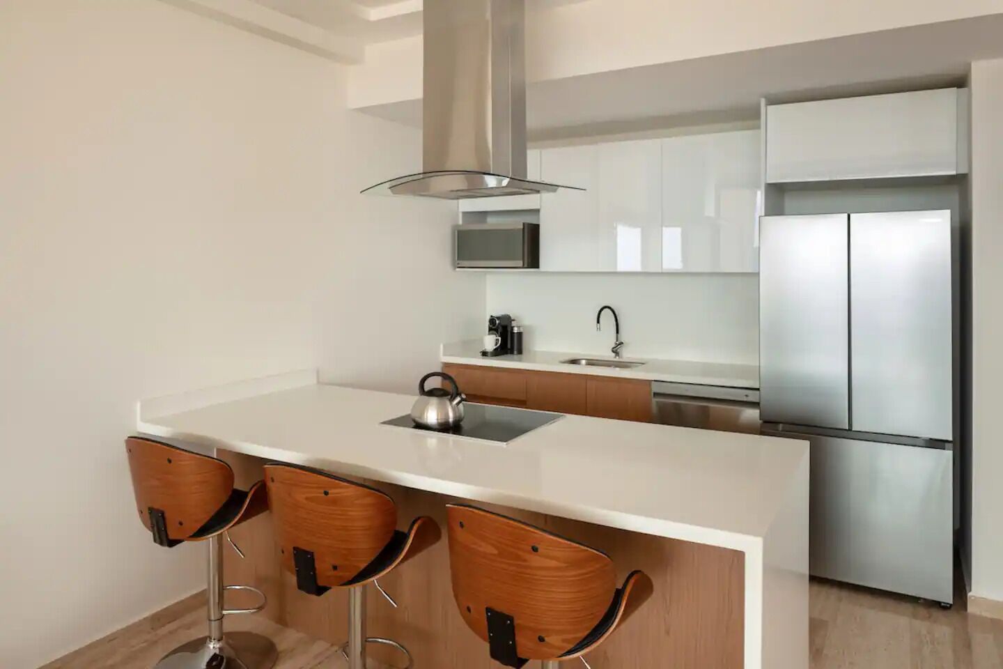 Toaster, blender, cookware/dishes/utensils