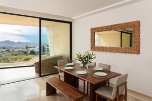Dining - Luxurious Oceanview Condo in the Heart of Cabo San Lucas (Unknown)