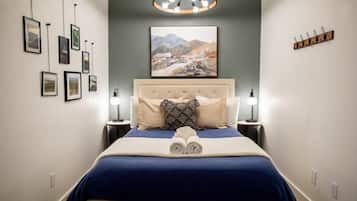 1 habitación, decoración personalizada y muebles diferentes