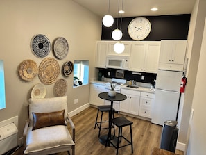 Deluxe Condo | Private kitchen