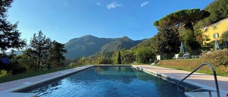 Alberca al aire libre