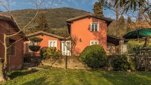 Exterior - "Il Metato" - panoramic, WiFi, A/C, pool, garden & private parking. (Camaiore)