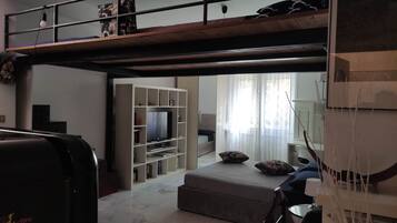 1 camera, una scrivania, ferro/asse da stiro, Wi-Fi gratuito