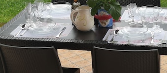 Country chic 4-star vacation home garden indoor parking space, 100 mt center