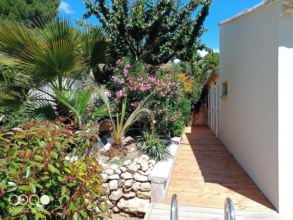 Property grounds - Villa Lambesc Provence (Lambesc)