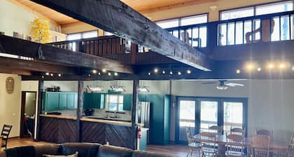 Largest Cabin Available for Rent in Cucahra! 26+