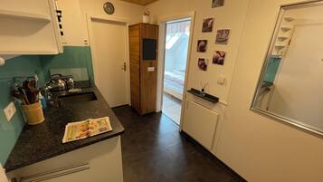 1 slaapkamer, een bureau, gratis wifi, beddengoed