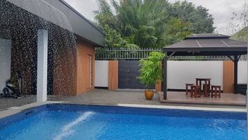 Piscina externa