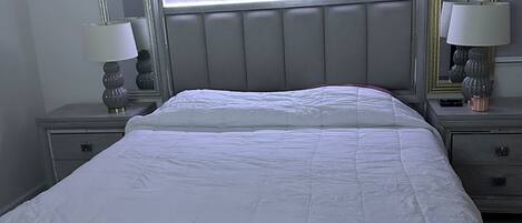 5 bedrooms, WiFi, bed sheets