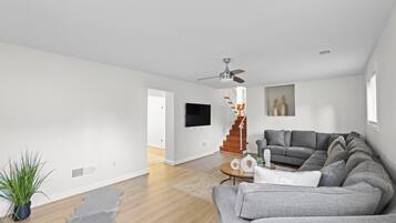 Smart TV, fireplace, offices