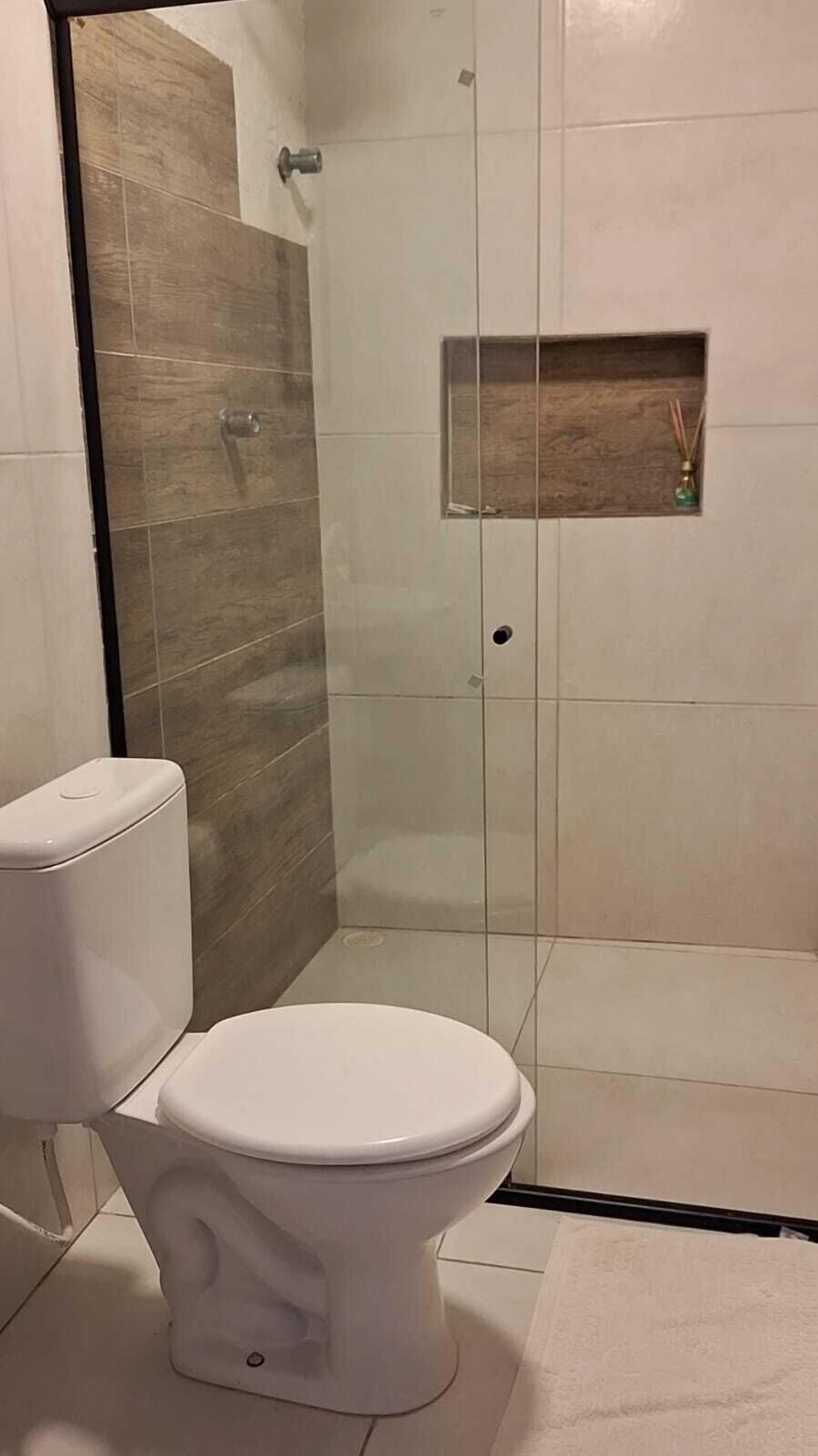 Economy Double Room, Lanai | Bathroom