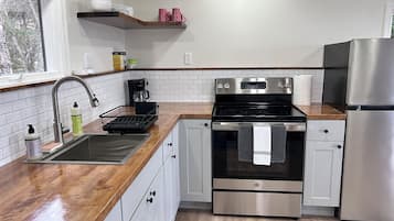 Oven, stovetop