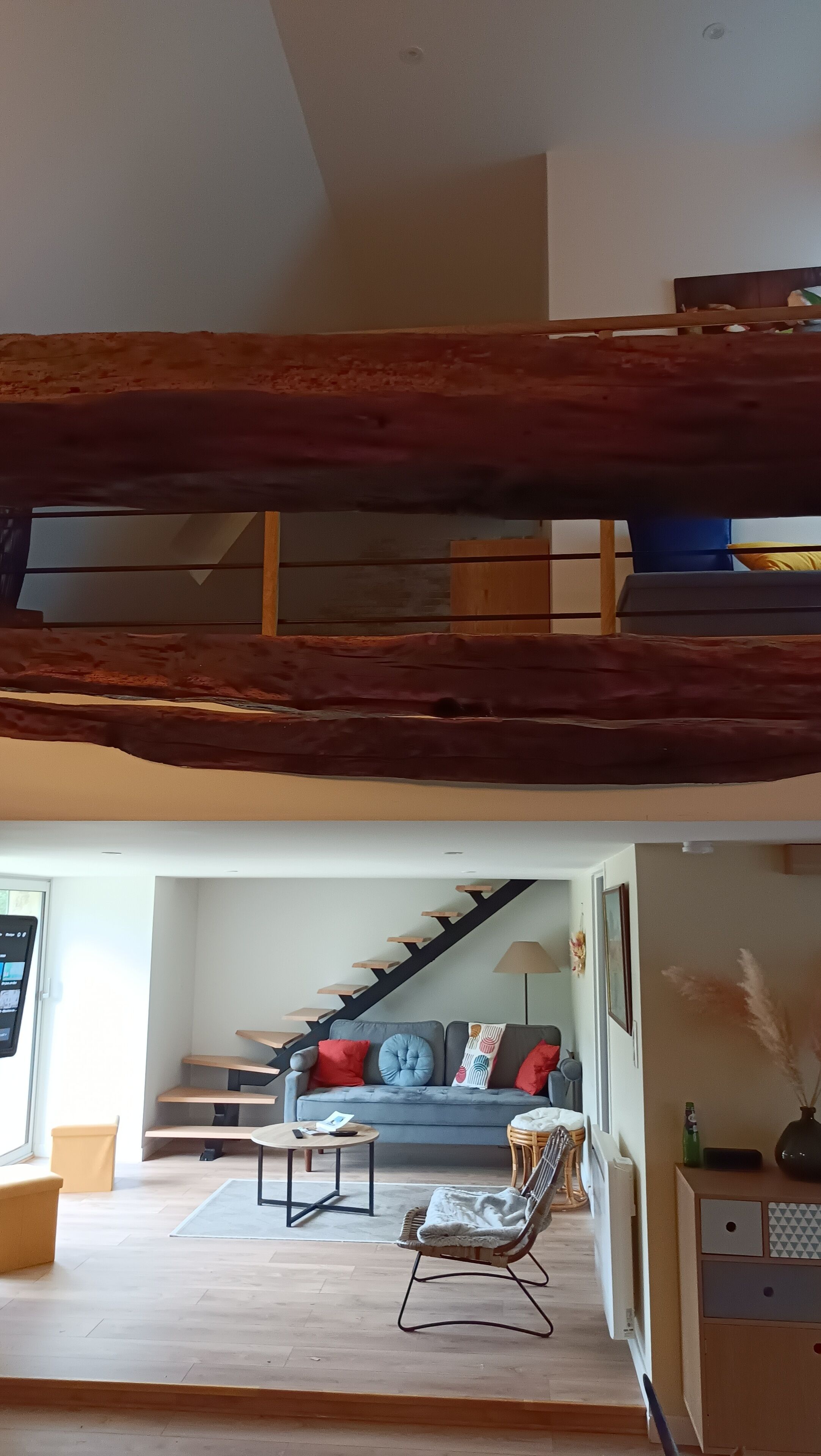 Een smart-tv en een open haard