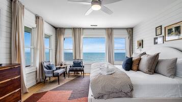 4 makuuhuonetta, työpöytä, silitysrauta/-lauta, ilmainen Wi-Fi