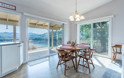 Awesome Lakeview Home, 4 Bedrooms, 3 Bath - Shasta Lakeshore Retreat #18